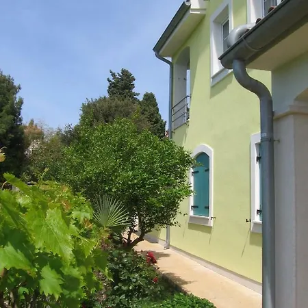 Apartment Geiger
