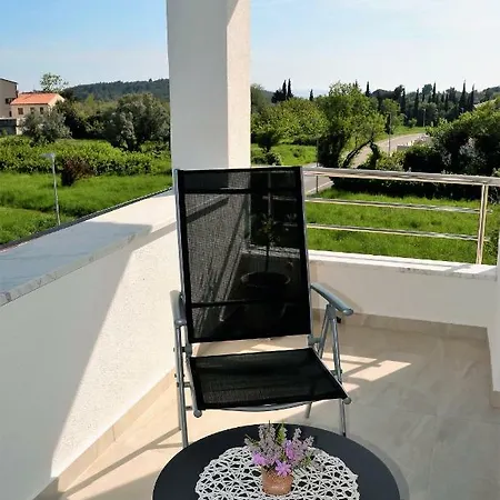 Geiger Apartment